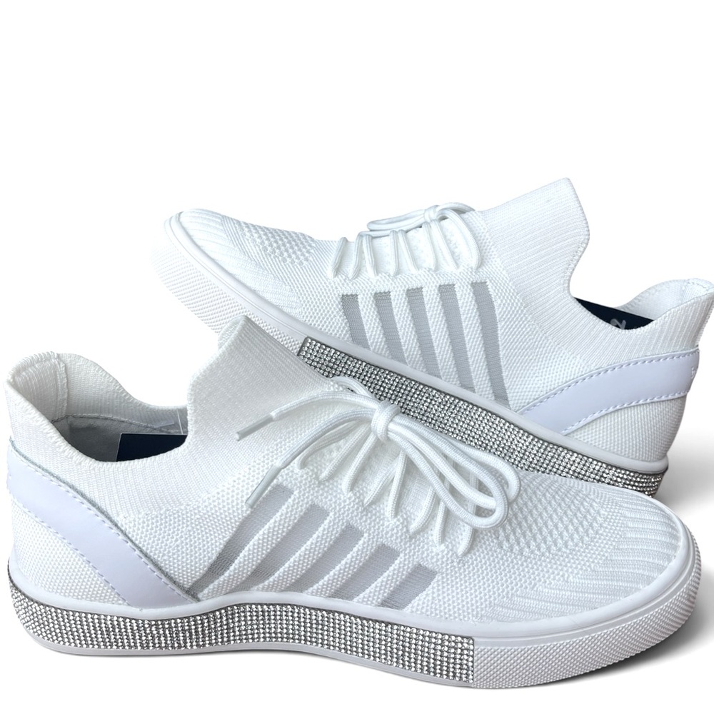 White Knit Memory Foam Comfort Sneakers Vegan Bling Womens 7.5 NEW Bernie Mev